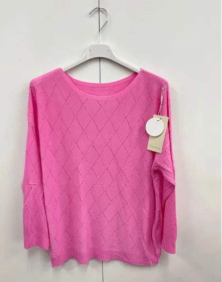 Lightweight cross pattern jumper